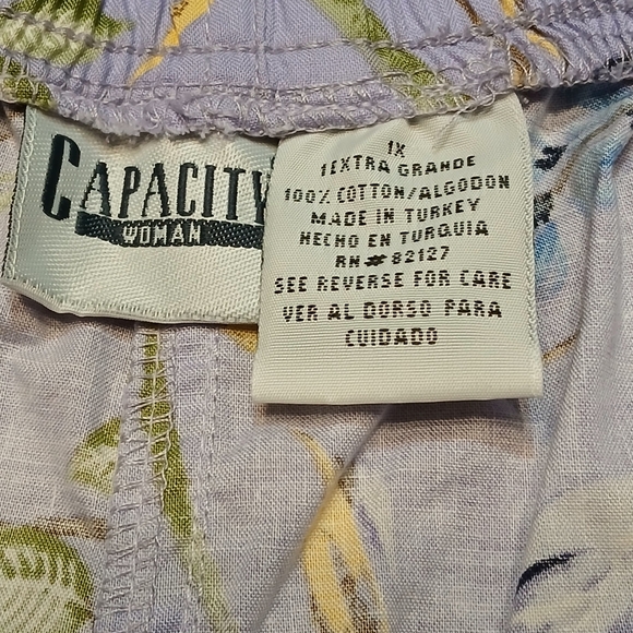 Capacity Woman Vintage Floral Print Shorts in Lavender - Picture 4 of 8